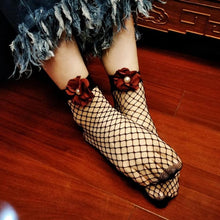 1Pair  Women Sexy Lace Fishnet Net Flower Plain Top-Ankle Short Socks 5Colors Calcetines Mujer #417 BL